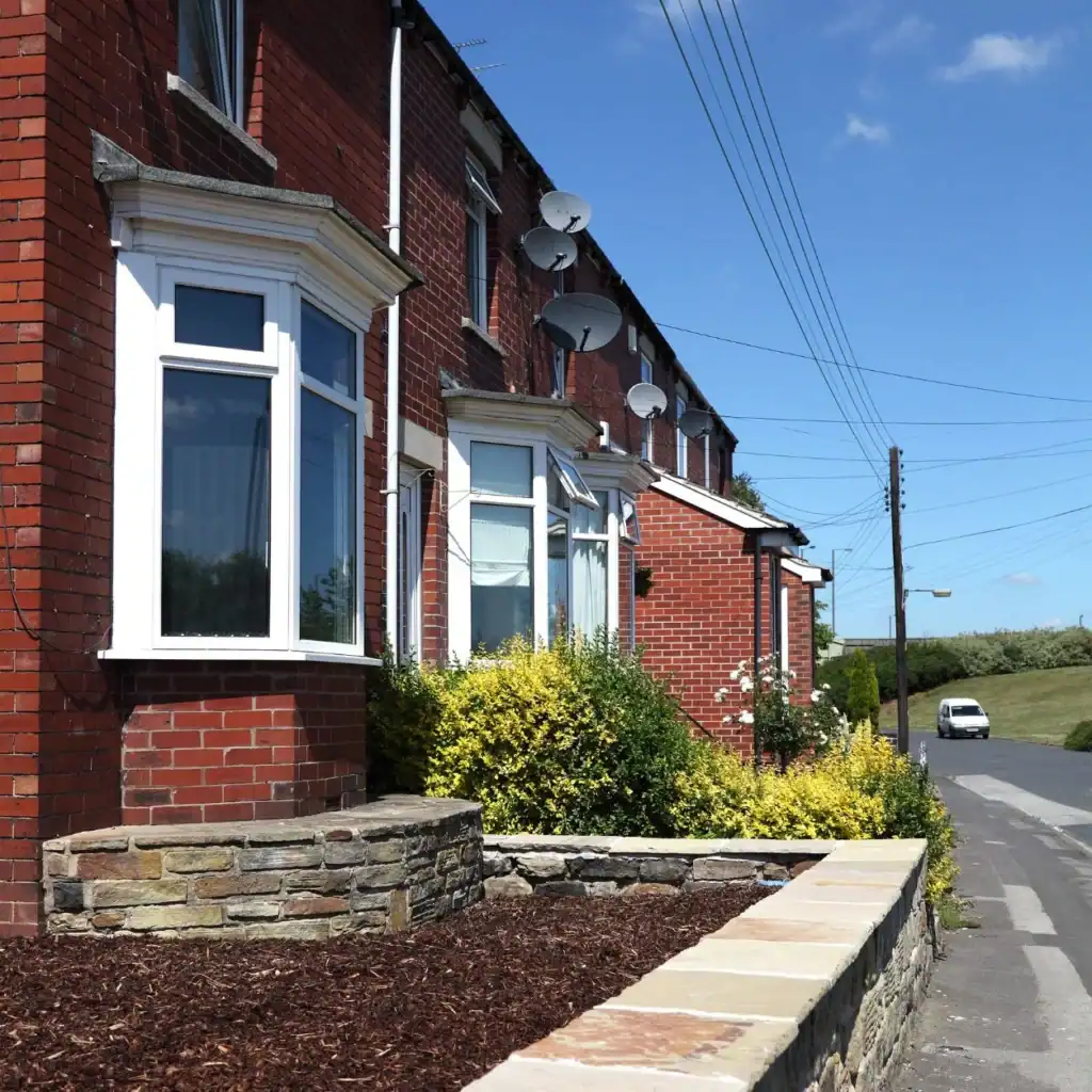 Can a Neighbour Remove Survey Stakes? 3 Min Critical Guide to Avoid Legal Issues 2 Faulkner Party Wall Surveyors East-Grinstead : Can My Neighbour Remove Survey Skates