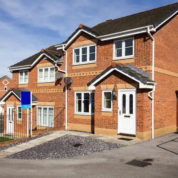 Scenarios 4 Image of UK home - Faulkners scenarios East-Grinstead